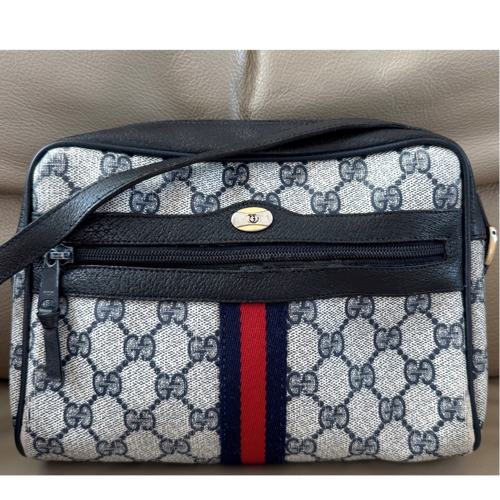 Authentic Vintage Gucci Black Monogram Canvas Leather Crossbody Camera Bag